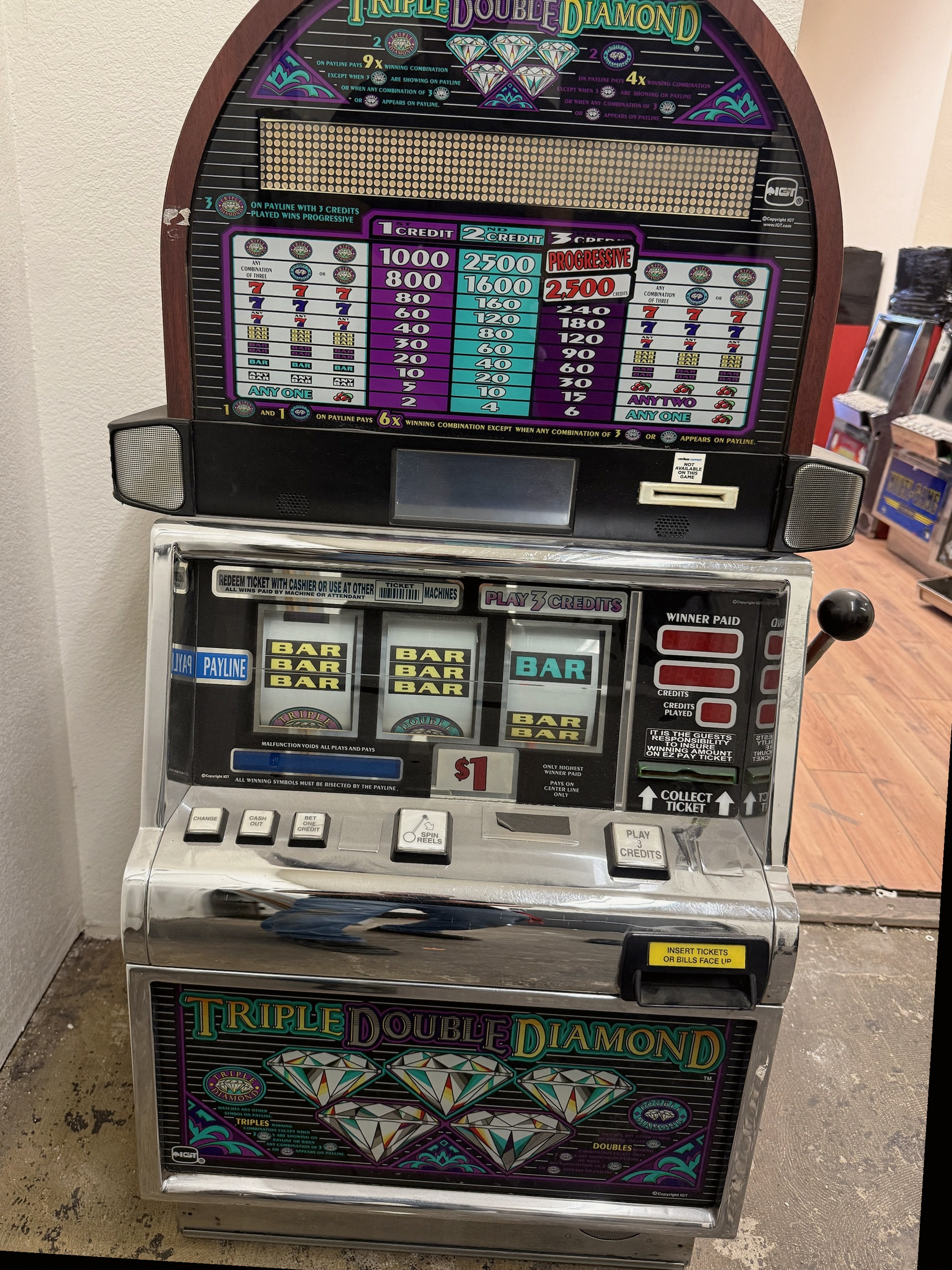 IGT S2000 Reel Spinner Triple Double Diamond 3 Coin
