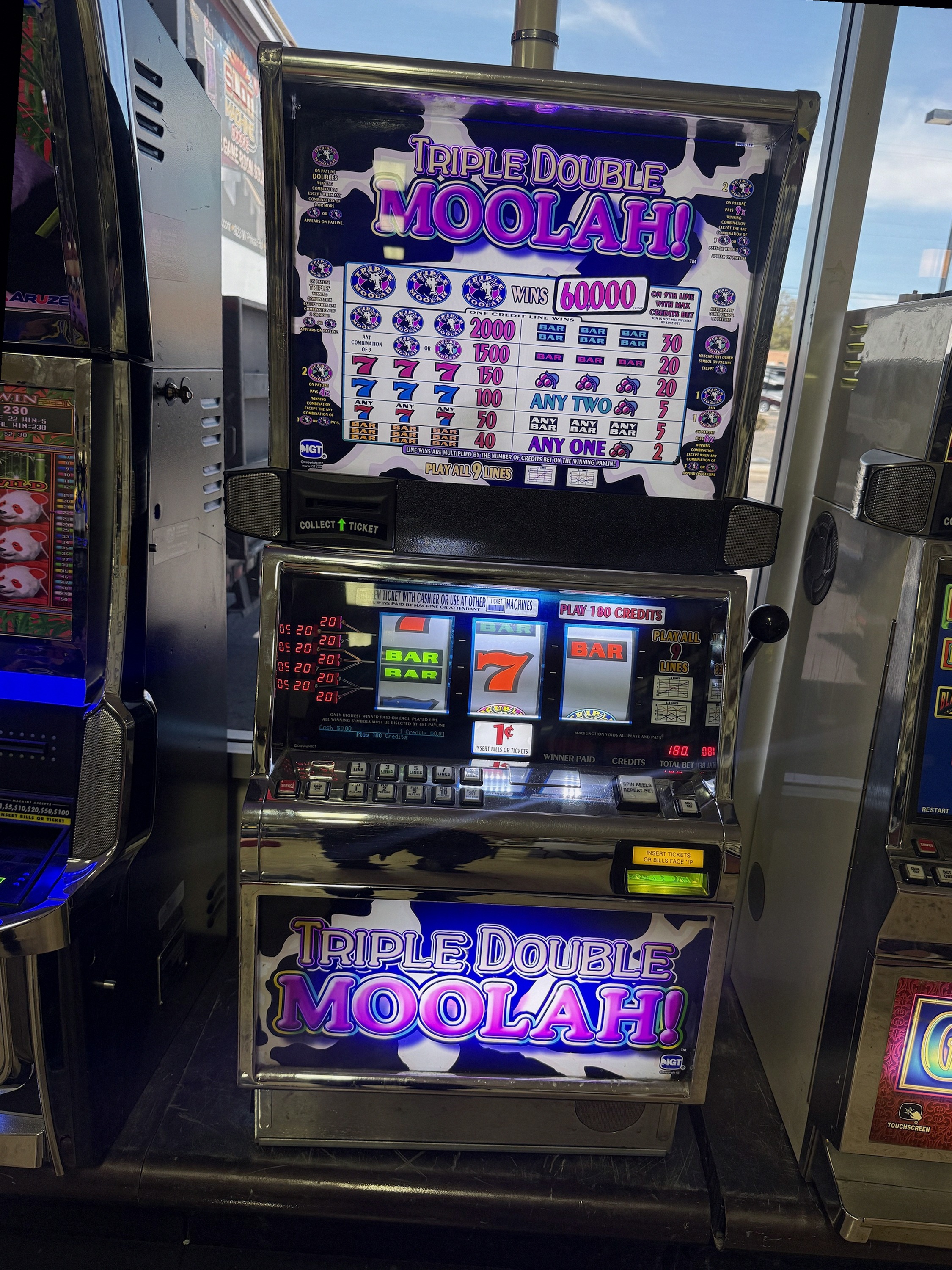 IGT S2000 Reel Spinner Triple Double Moolah